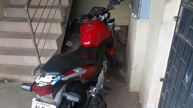 CB 300 VERMELHA
