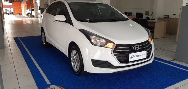 HYUNDAI HB20S COMFORT PLUS 1.6 16V MT6 BRANCO 2017/2017