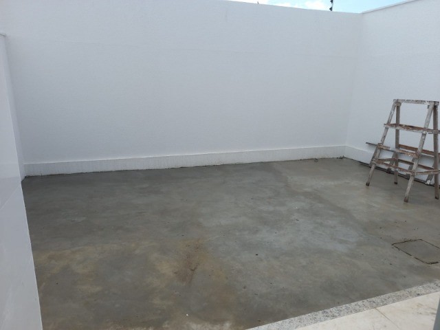 $$$Atenção- Casa 3 Quartos, uma suíte, todo no porcelanato, garagem para 4 carros - Foto 4