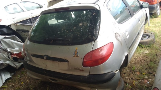Sucata Peugeot 206 Selection 1.0 16v 2001 Disponível Para Retirada De Peças - Foto 4