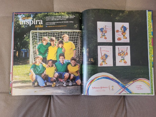 Álbum capa dura Copa do Mundo Brasil 2014 completo