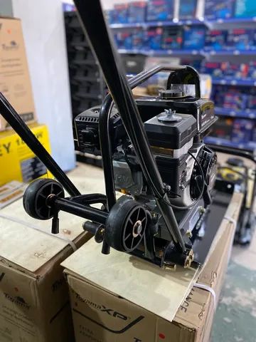 Placa Vibratória Compactadora a Gasolina Motor 6.5hp 196cc - Toyama (Novo) - Foto 6