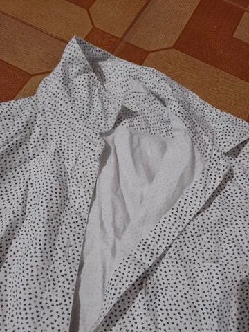 Camisa com estampas de coração