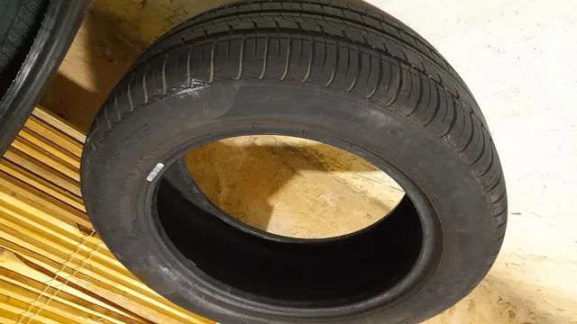 2 pneus pirrelli 195/55 r15 (leia a descrição)