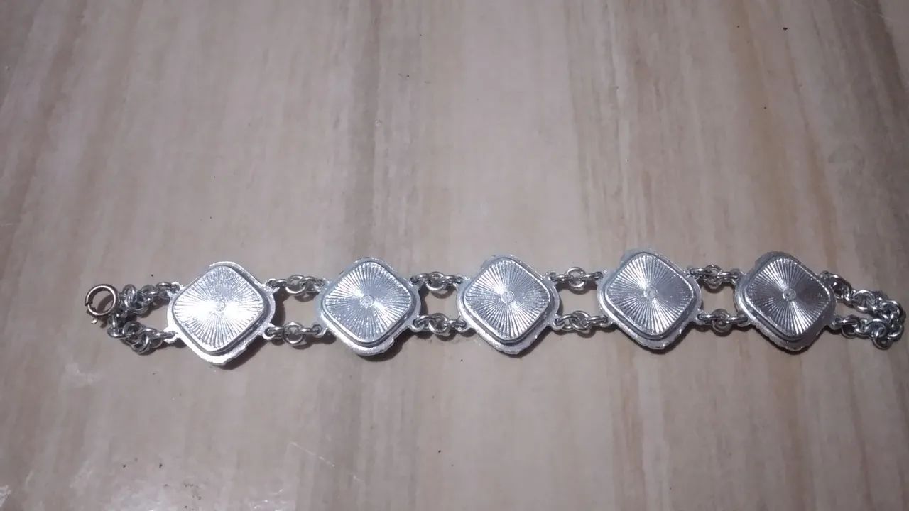 Pulseira de Prata com asa de borboleta - Foto 2