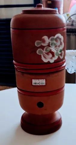 Pote em argila