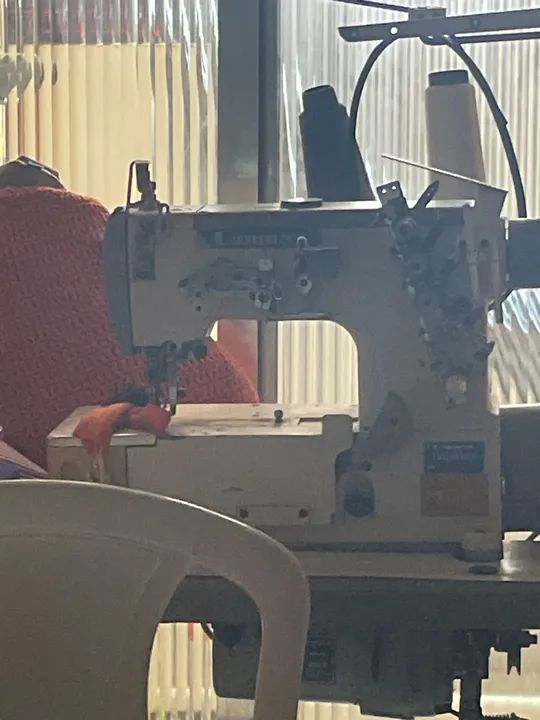 Máquina de Costura Industrial