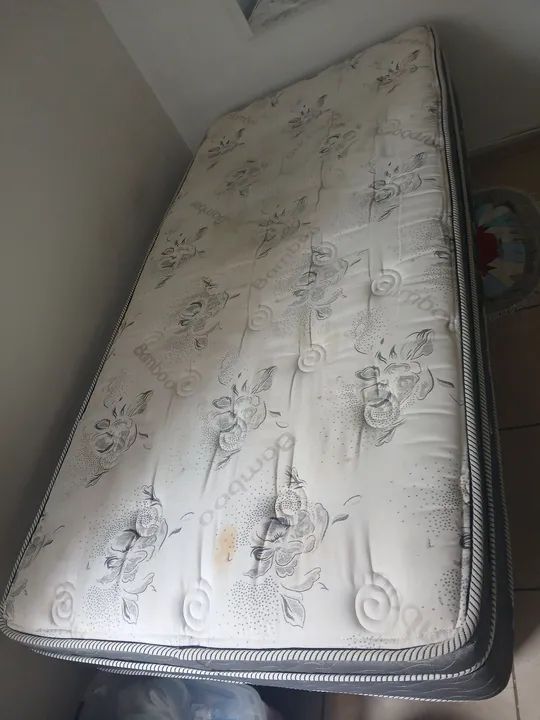 Colchão de solteiro molas ensacadas  - Foto 3