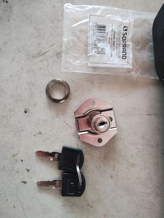 Fechadura para porta de madeira e armário gaveta 