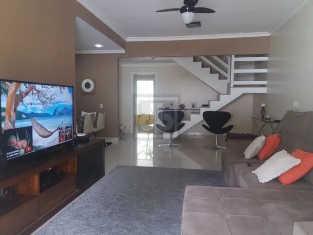 Casa no condomínio Bosque dos Esquilos - Anil - Centro de terreno - Duplex - - 3 Suítes - 