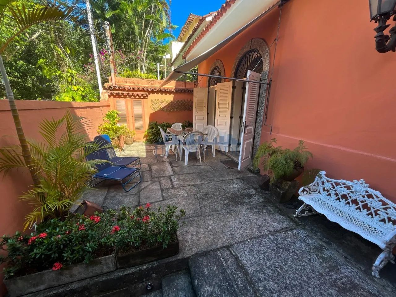 Gávea | Casa 3 quartos, sendo 1 suite