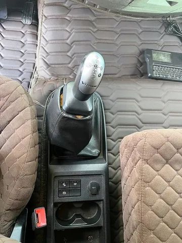 Volkswagen Constellation 25.420, 2016, v-tronic, 8x2 no chassis em bom estado - Foto 13