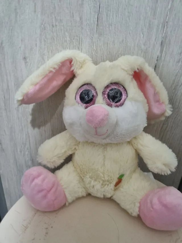 Coelho de pelúcia 
