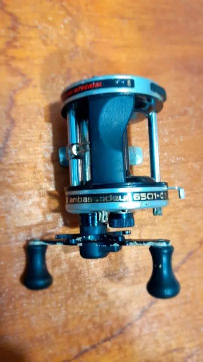 Carretilha de pesca Abul Garcia 6501 c3  - Foto 2