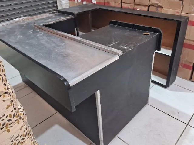 Check-out (caixa) e Vasca expositora de pães 