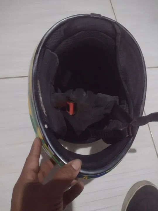 Capacete Helt - usado - Tamanho G - Foto 4