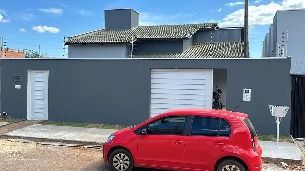 Vendo Casa na 606 Norte pego carro como parte de pagamento