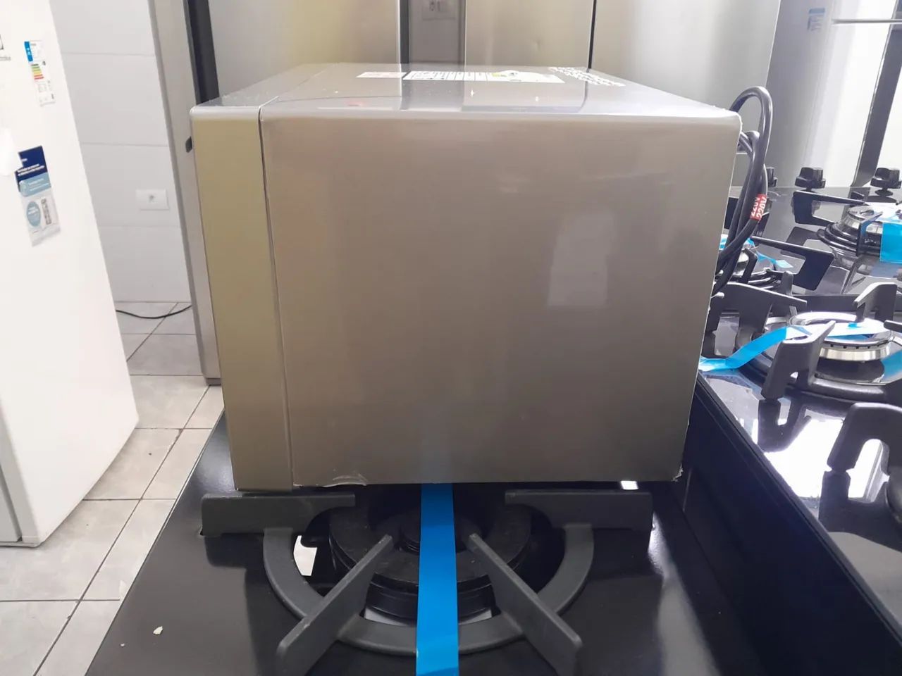 Microondas Electrolux 23lt 220v NOVO - Foto 3