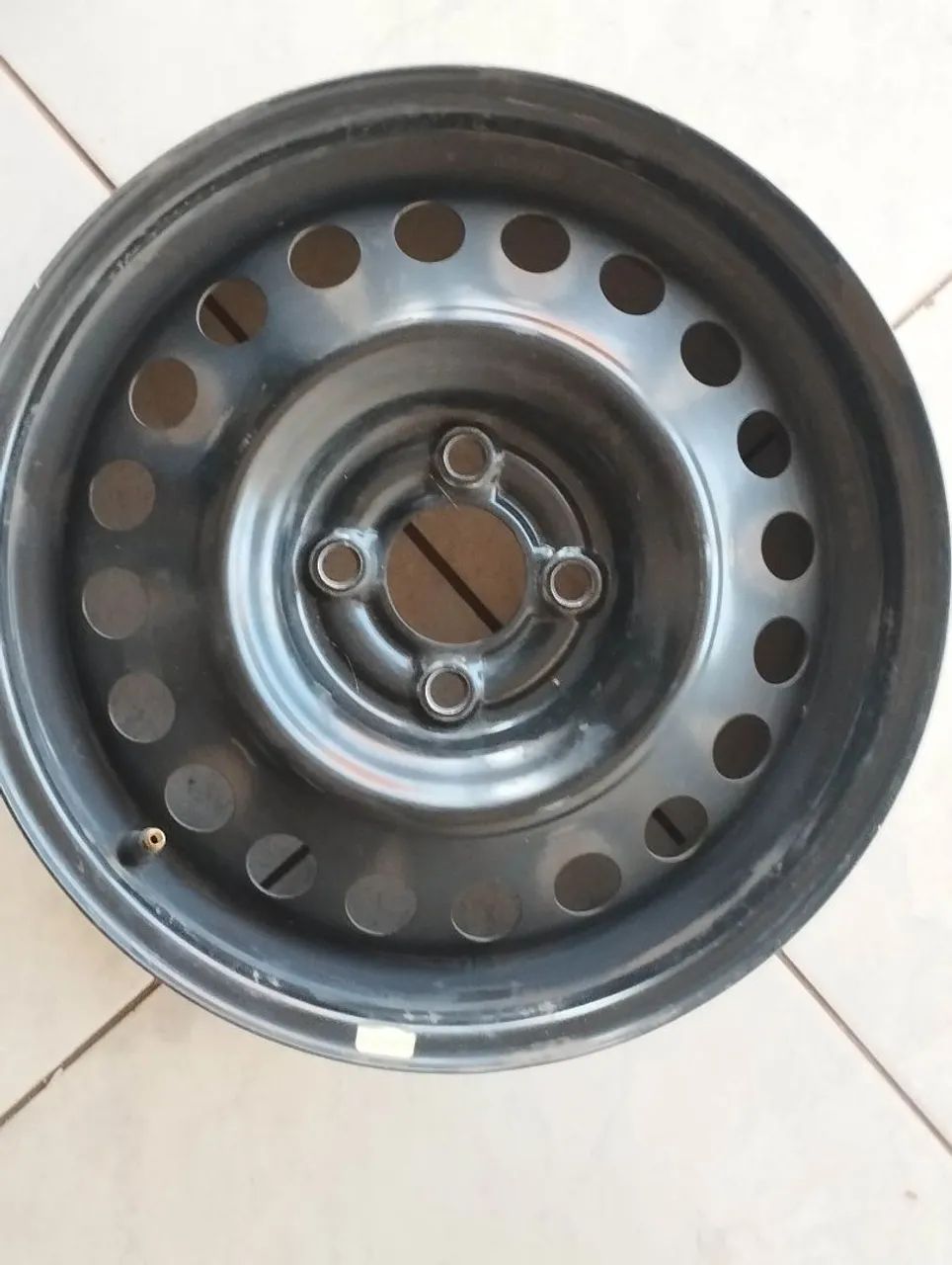 Roda de aço 15 Nissan versa 1.6