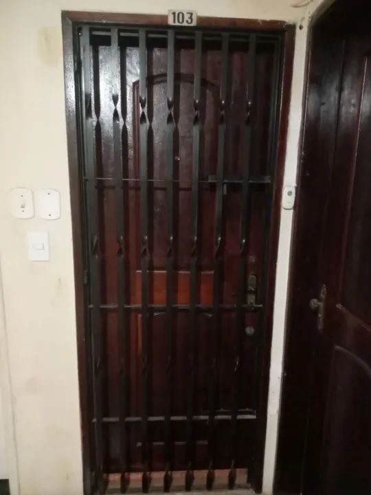 Porta de segurança em ferro para apartamento