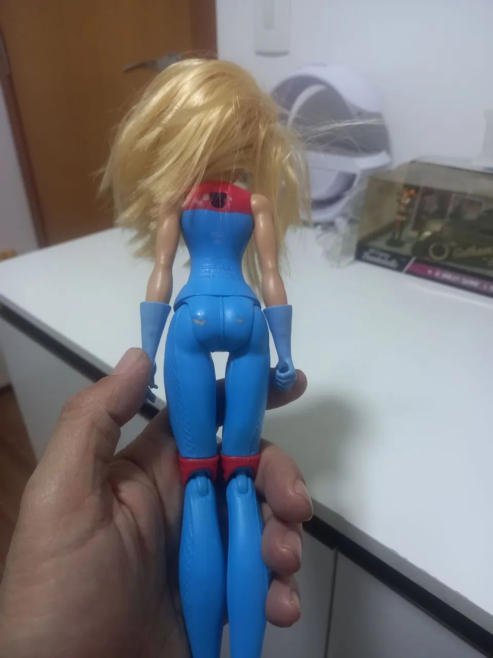 SUPER GIRL BONECA  - Foto 3
