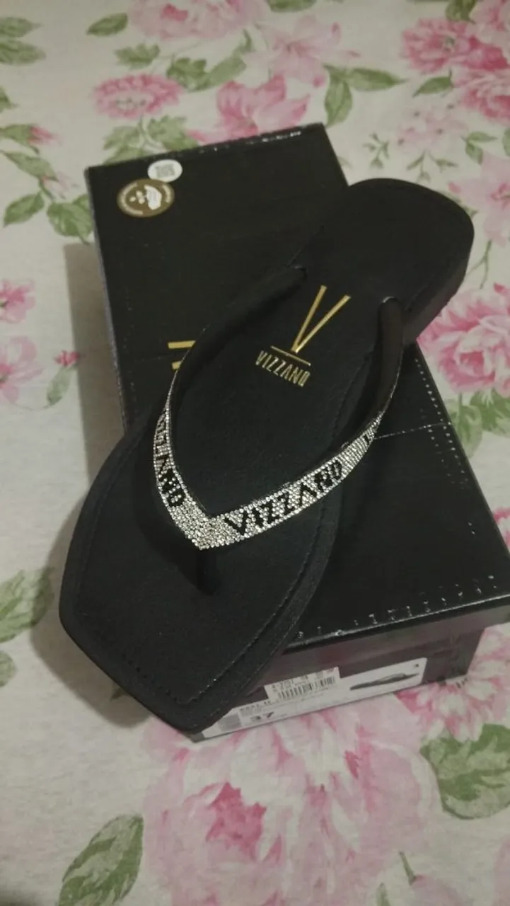 Sandália Havaianas Vizzano Strass