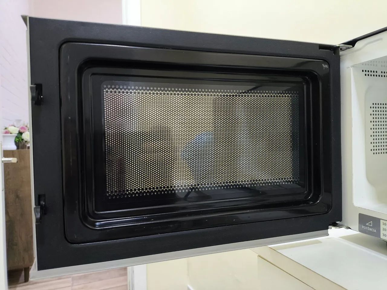 Microondas 110V -  20L Electrolux - Foto 2