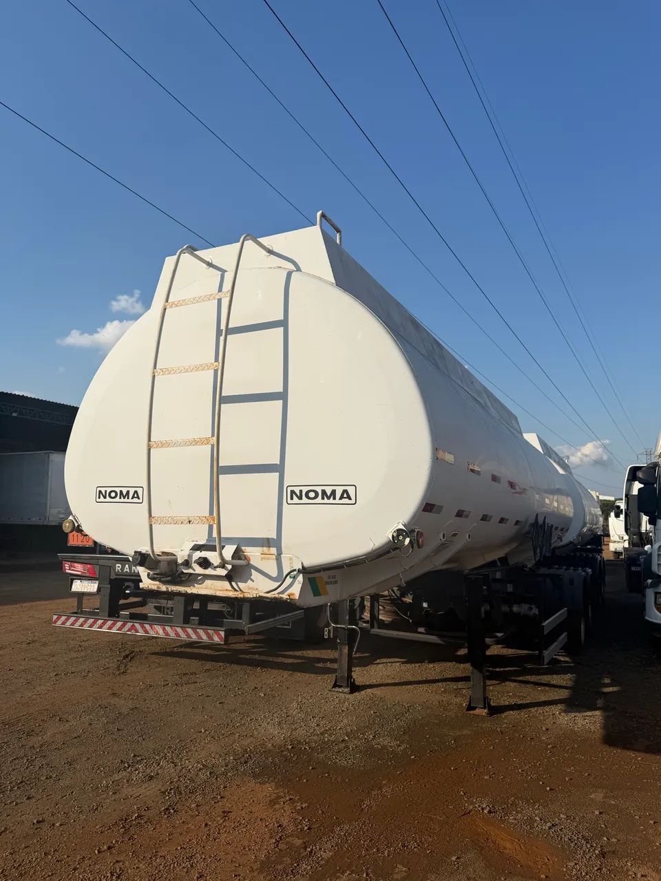 Carreta bitrem tanque a venda 