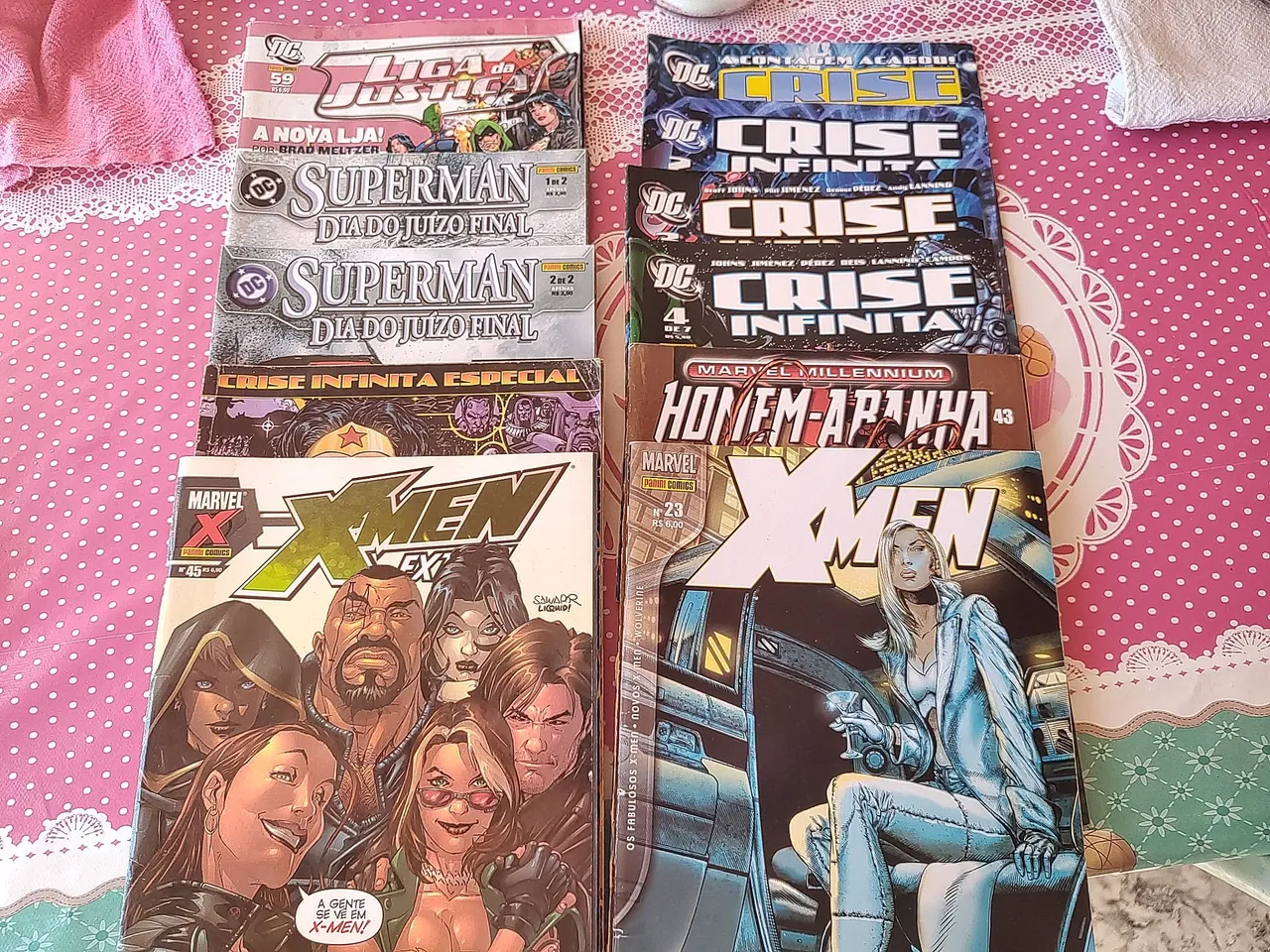 Lote de quadrinhos Marvel e DC