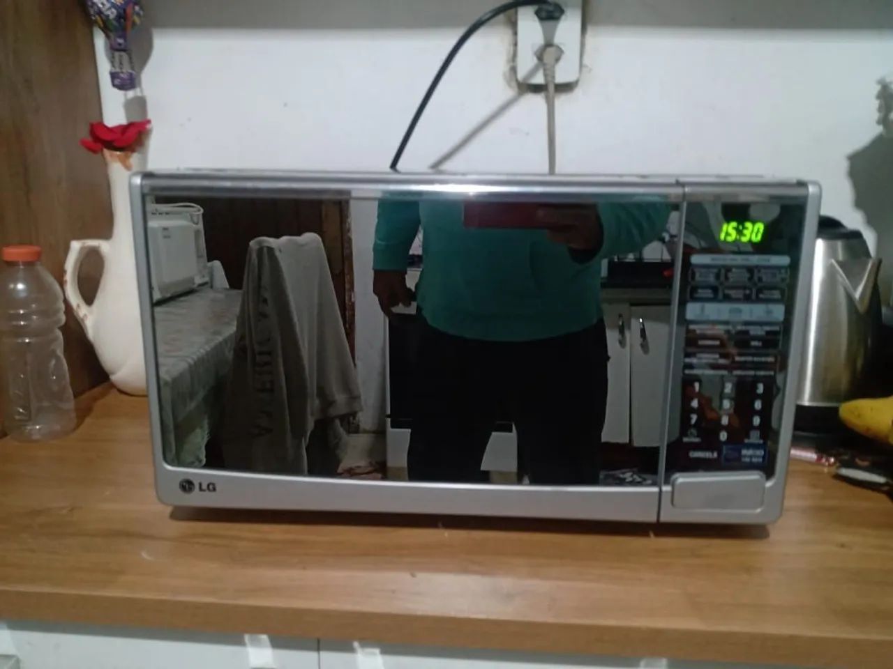 Microondas LG espelhado com grill 25 litros 