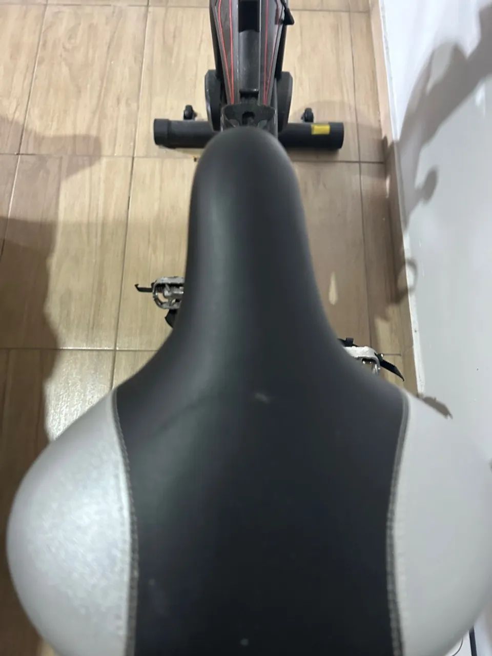 BICICLETA SPINNING KIKOS F5I RODA DE INÉRCIA 10KG - Foto 2
