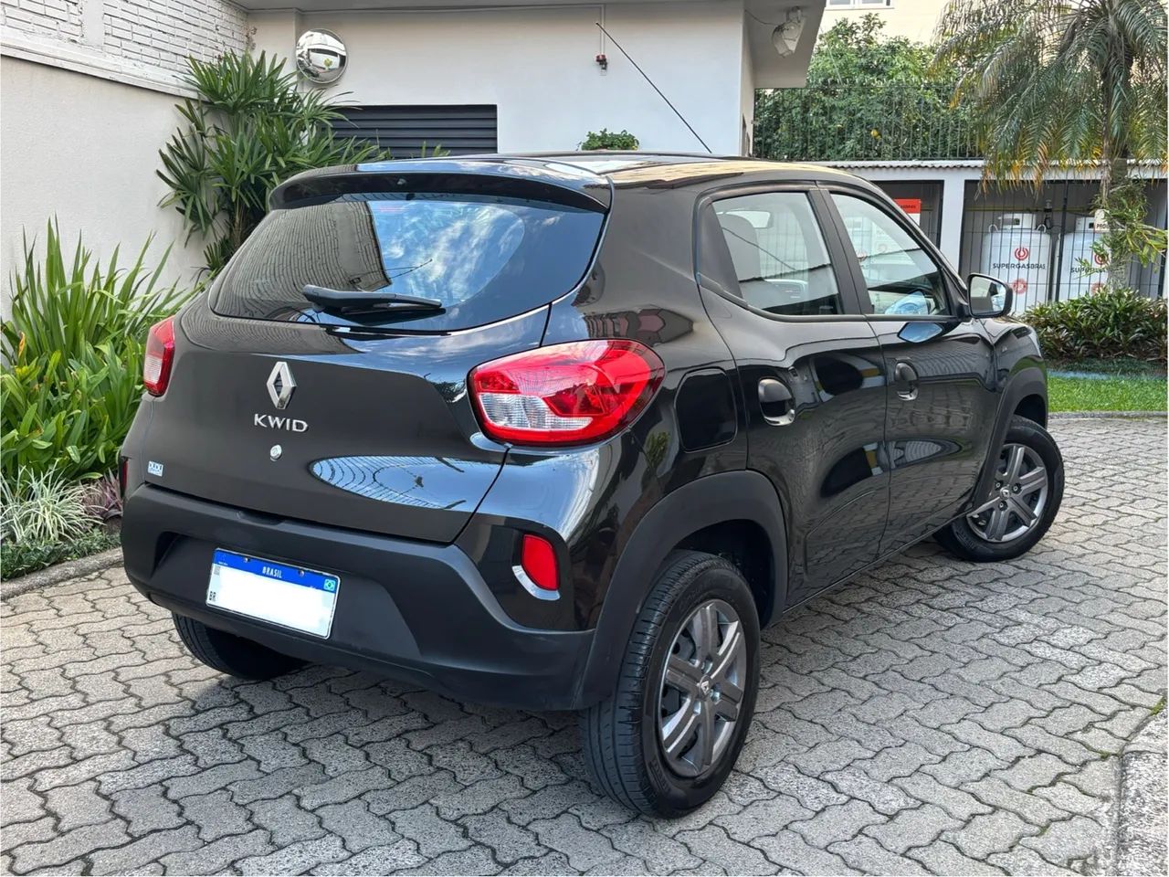 Kwid Zen 1.0 12v 2024 Completo Apenas 21 mil km Garantia de Fábrica Novo - Foto 2