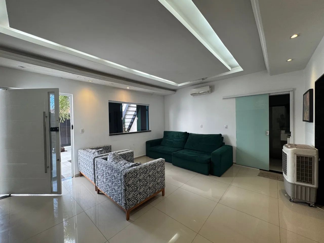 Casa Duplex Alto Padrão no Bairro São Pedro - Aluguel ou Venda - Foto 2