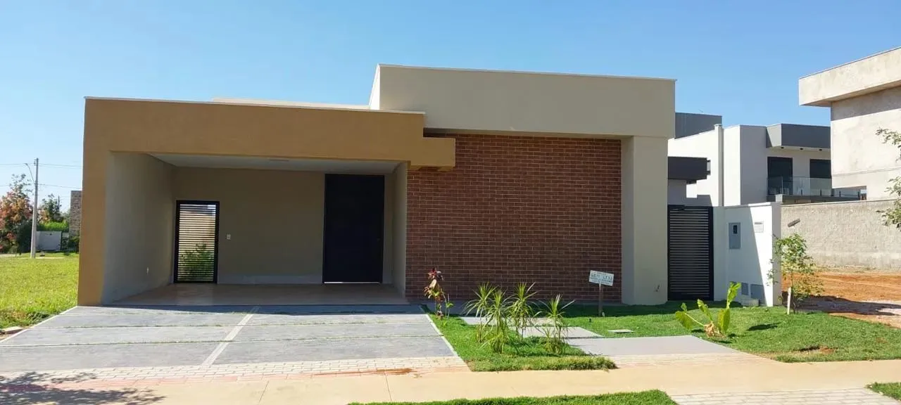 Casa Alto Padrão no Cond ParqVille Jacarandá 3 Suítes Plenas