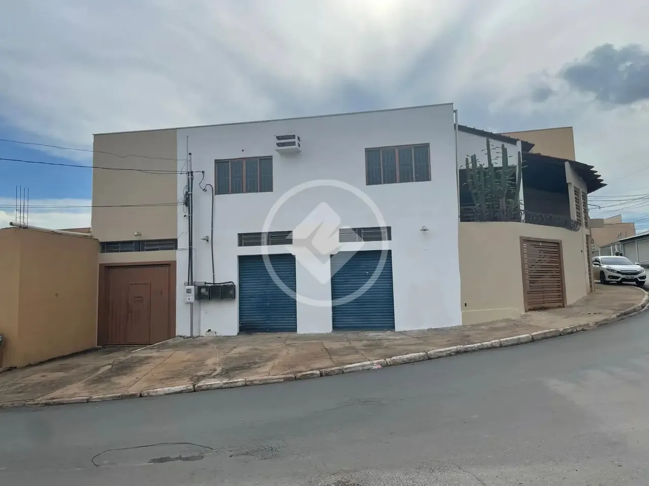 CPA 3 - Sobrado Residencial + Salão Comercial + 3 Kitnets - R$ 560.000,00 codigo: 67880
