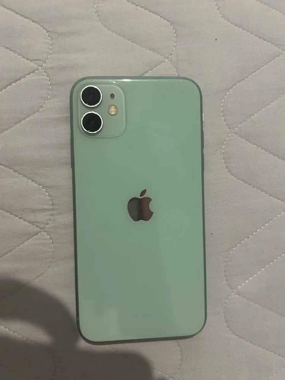 iPhone 11 Verde - Seminovo