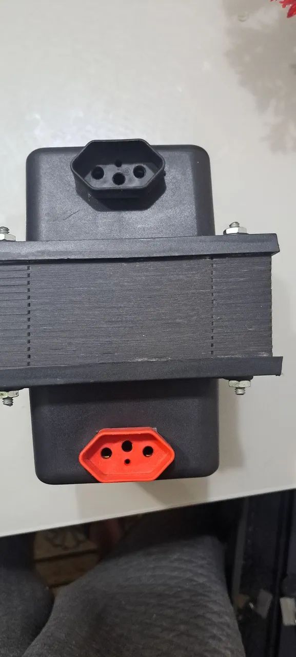 Transformador Gubro 7000VA 220V/127V - Foto 3