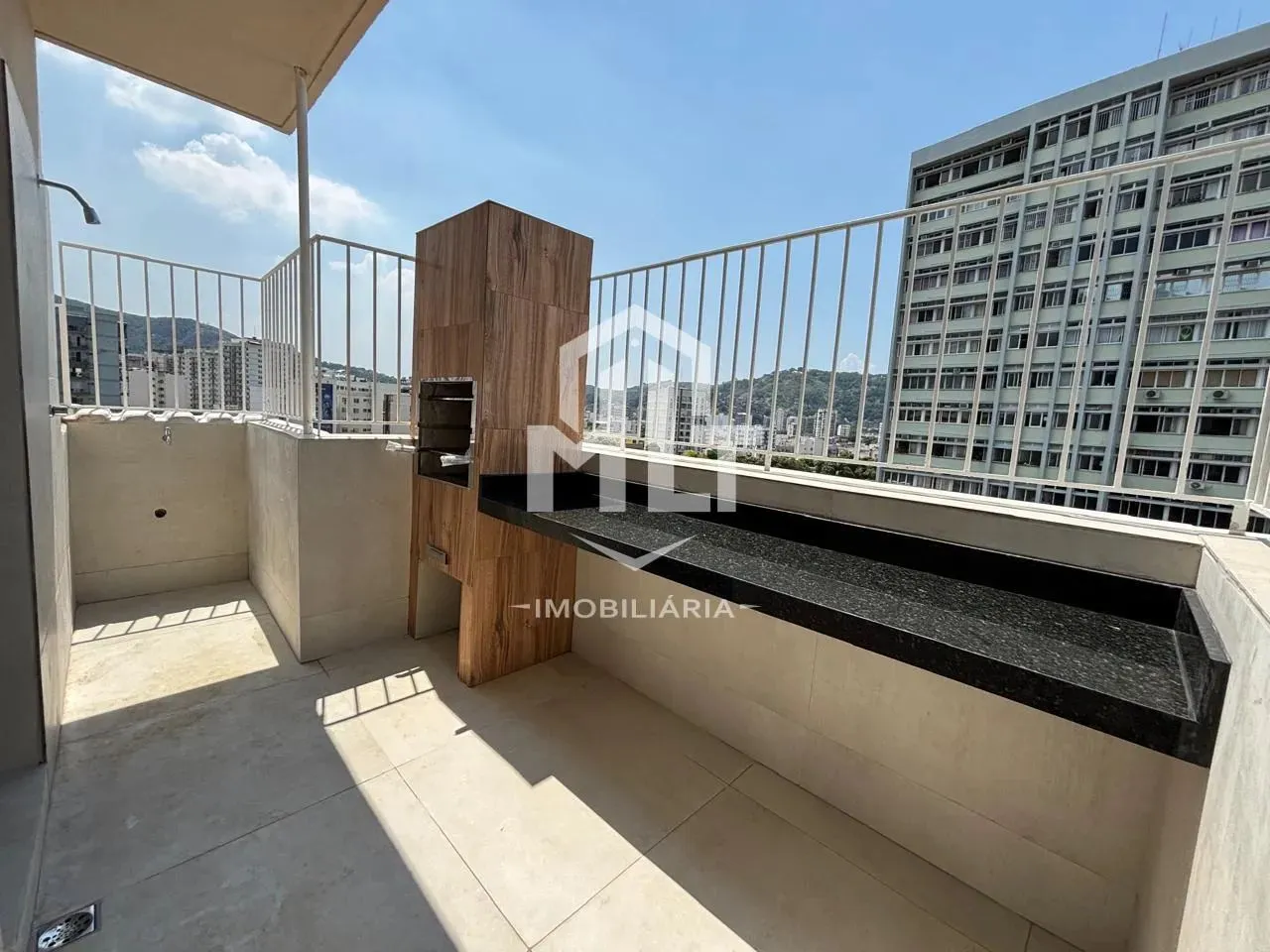 MLT imobiliária vende Cobertura 2 quartos terraço churrasqueira Verdun , Grajaú, RIO DE JA