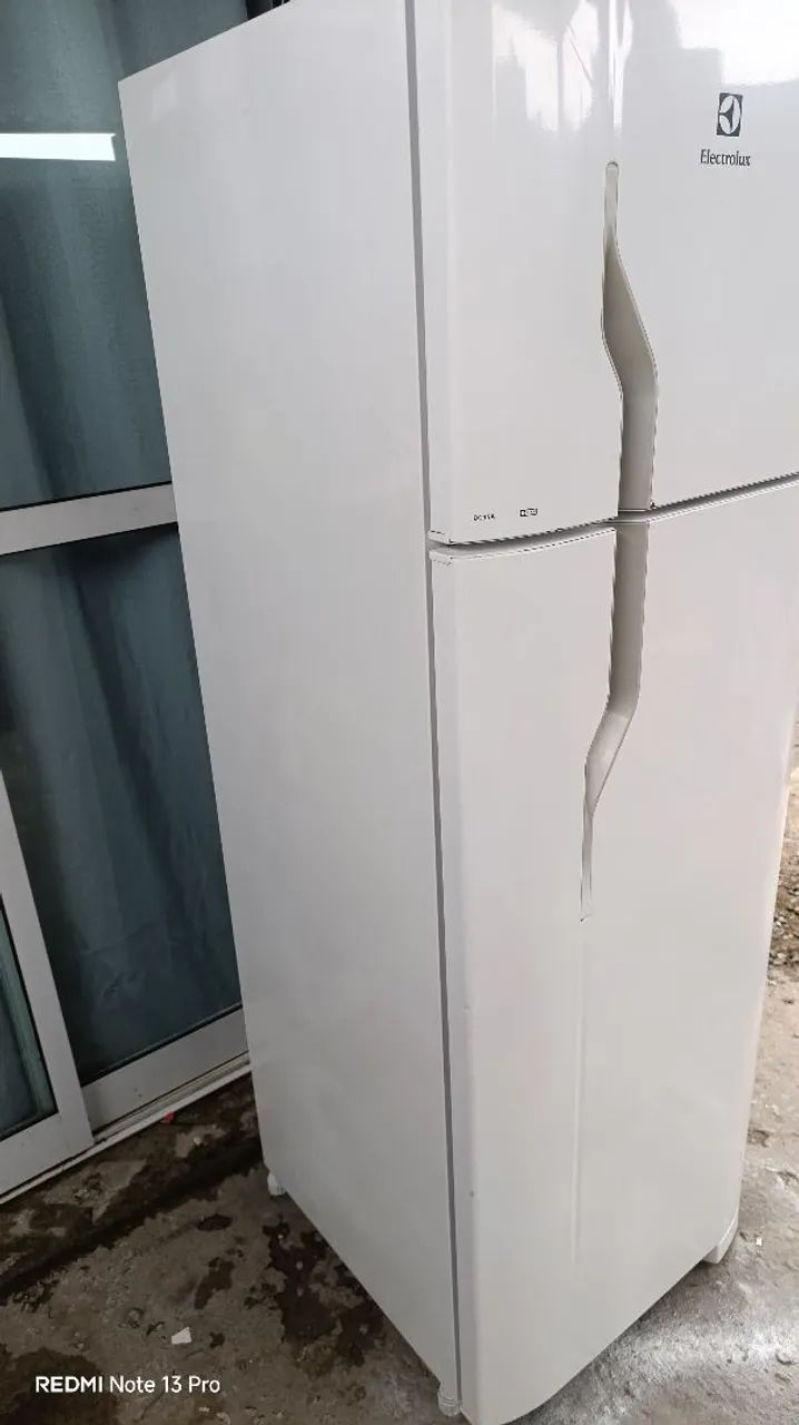 GELADEIRA 110V FUNCIONANDO - ENTREGA GRÁTIS - 12X CARTÃO  - Foto 3