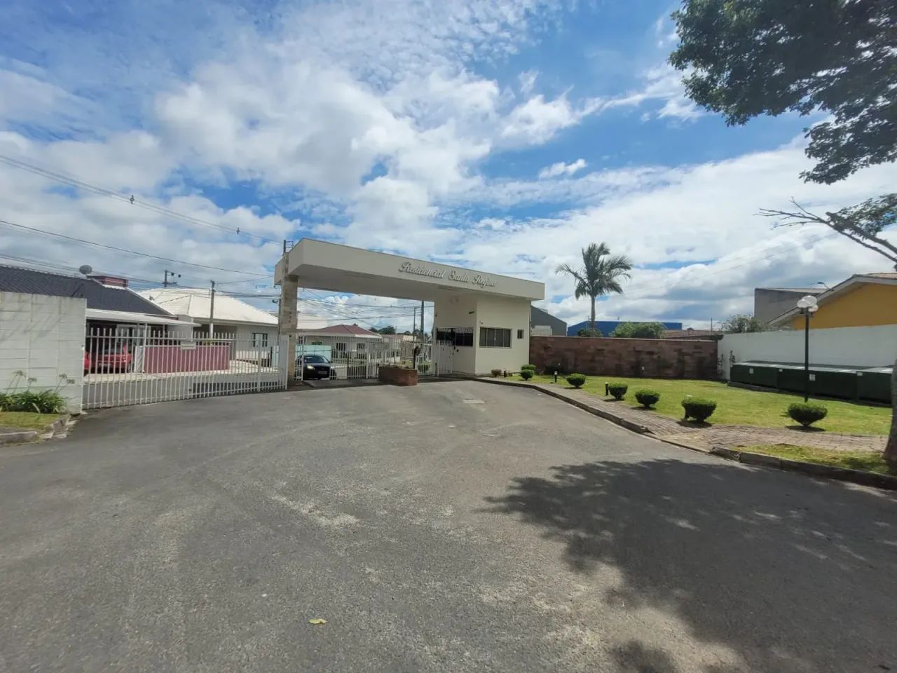 TERRENO EM CONDOMÍNIO à venda com 175m² por R$ 190.000,00 no bairro Capela Velha - ARAUCÁR