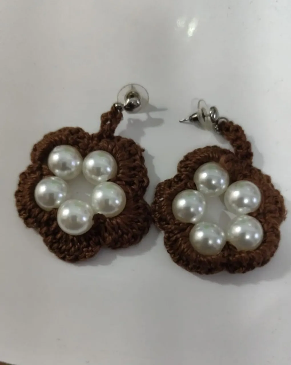 Brincos Flor Artesanais com Pérolas