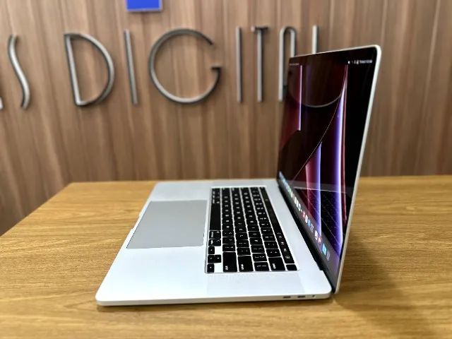 MACBOOK PRO 32 GB RAM, 1 TB, CORE i9, 16 INCHES, TOUCH BAR WITH FINGERPRINT64312419125249123