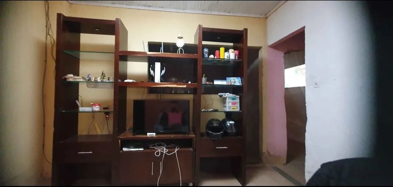 Vendo estante de madeira 