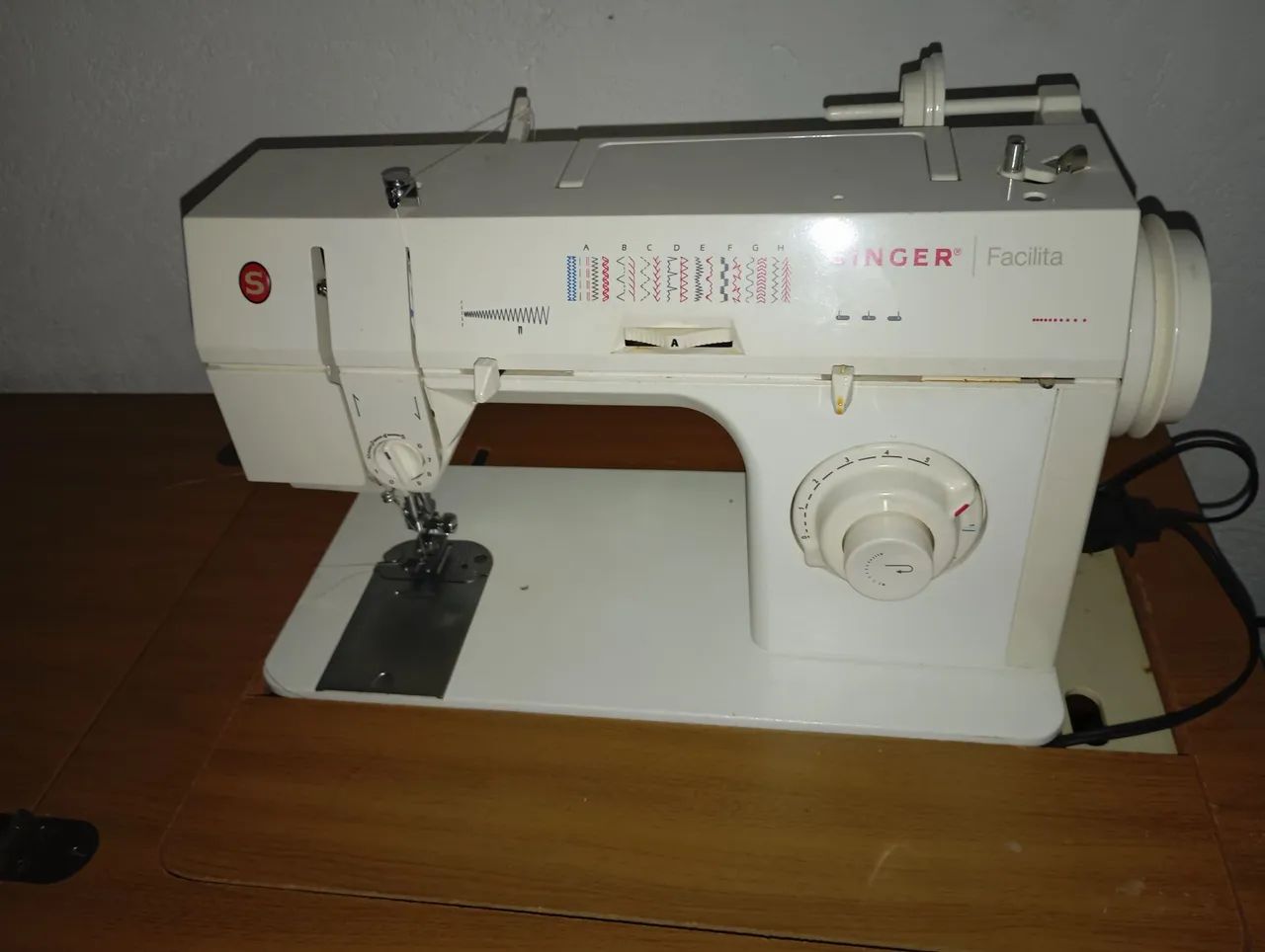 Máquina de costura reta Singer - Foto 2