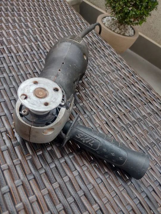 Politriz Rotativa Skil 470 W 220 volts para polir polimento  - Foto 5