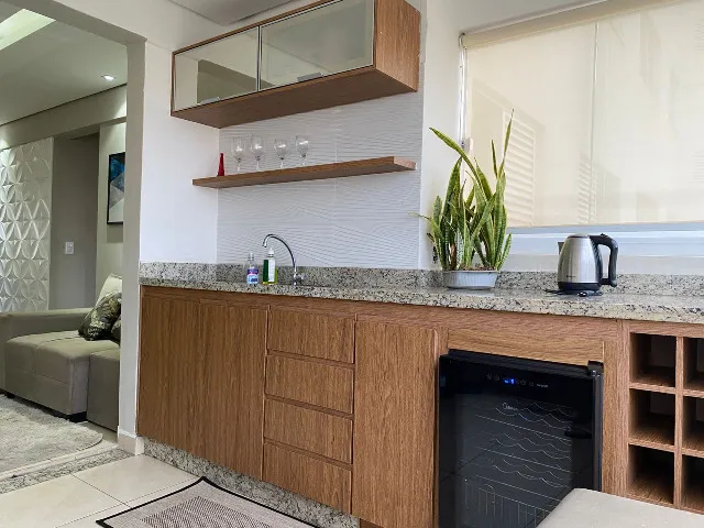 Lindo apartamento Mobiliado, 2 quartos, 1 suite, bem completo, próximo ao Carrefour T9