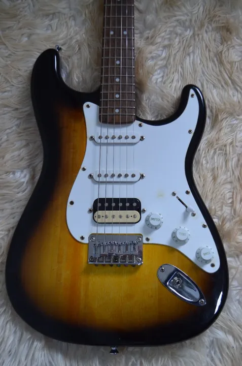 Guitarra Fender