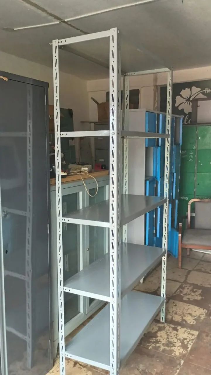 Vendo estante de ferro GRANDE  - Foto 4