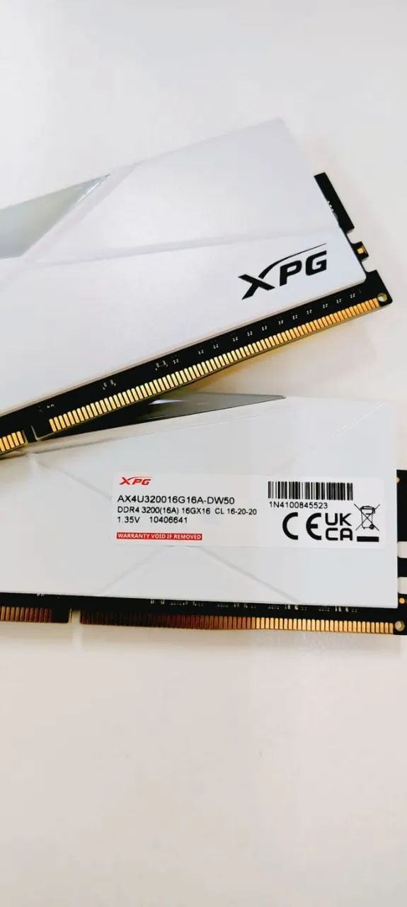 Memória RAM XPG Spectrix D50 RGB, 32GB (2x16GB), 3200MHz, DDR4, CL16, Branco - AX4U320016G