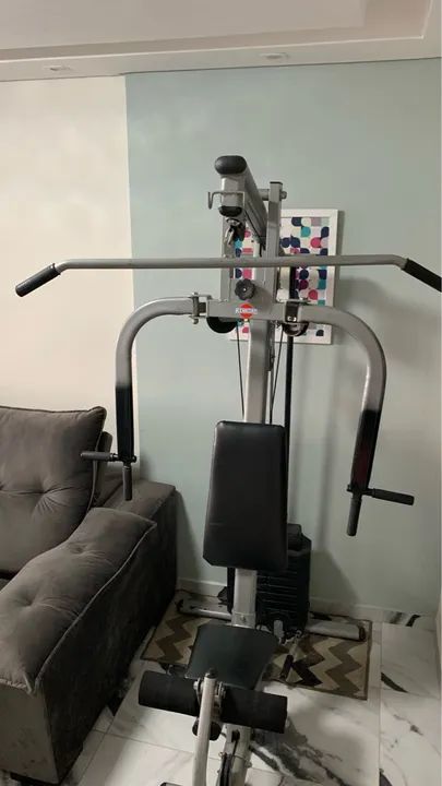 Academia multifuncional